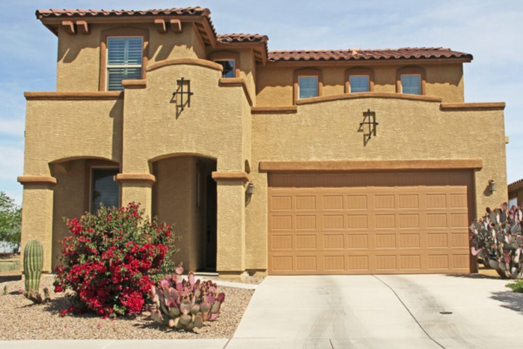 exterior stucco house in Tampa FL