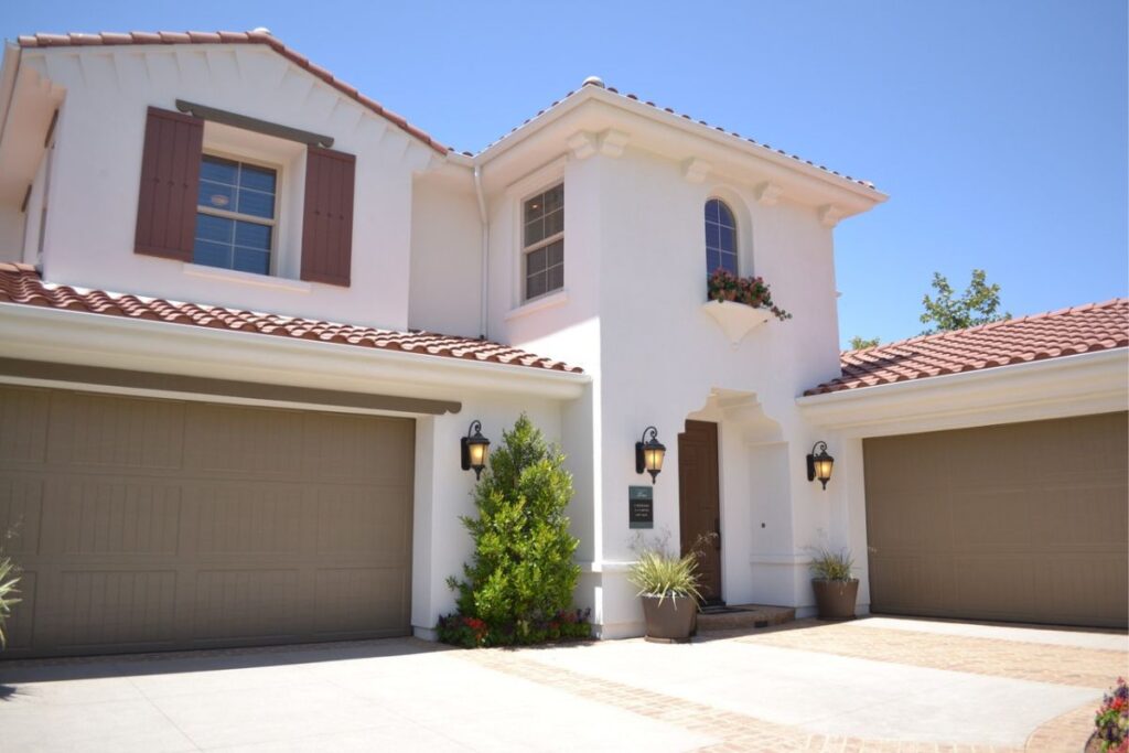 stucco exterior house in Tampa FL